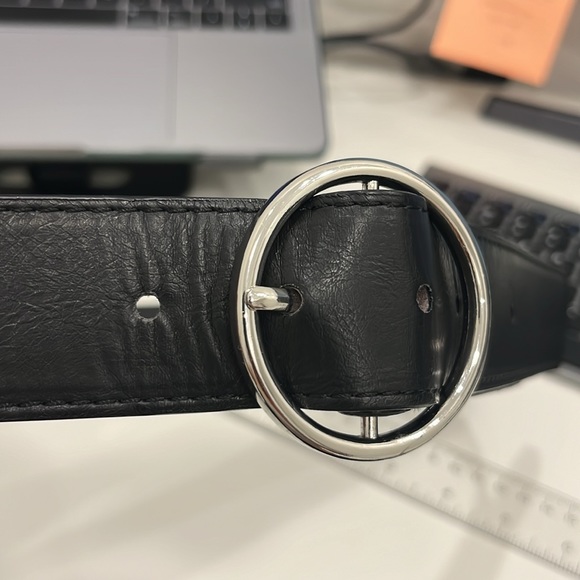 Garage | Single Ring Belt - Picture 5 of 6